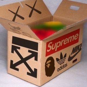 HYPEBEAST MYSTERY BOX (OFF-WHITE GUARANTEED)